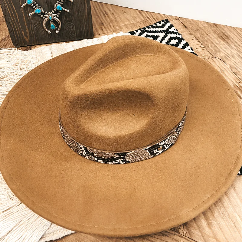 Gambling Problem Snakeskin Print Band Faux Felt Hat in Tan