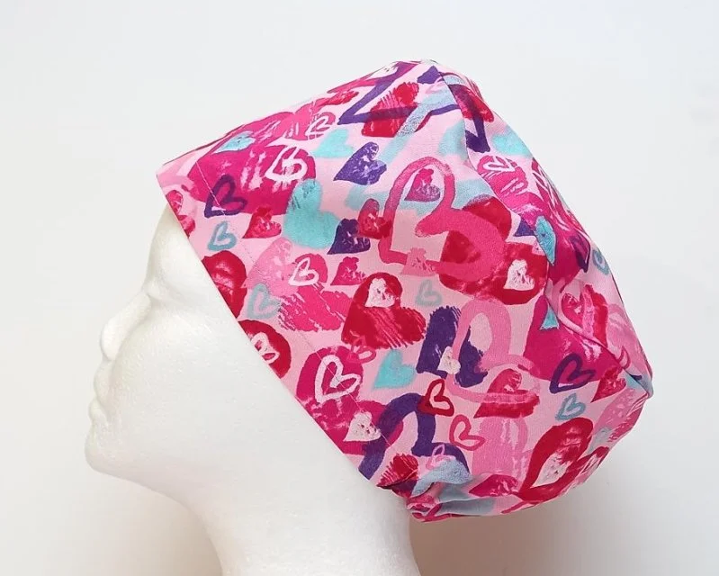 NEW Graffiti Hearts Women's Basic Scrub Cap