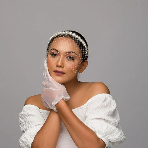 Orchid- pearl headband with a delicate veil