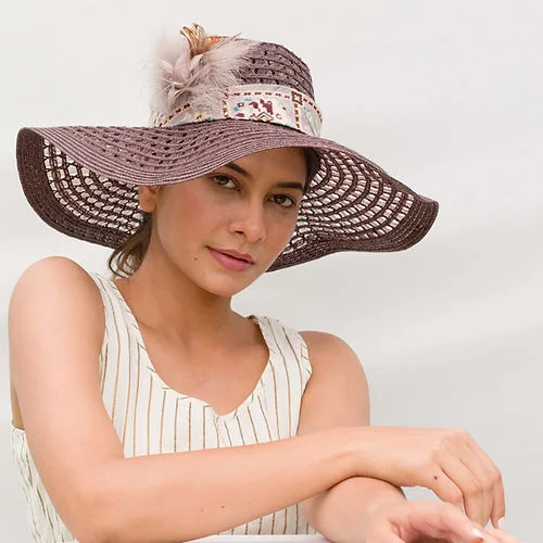 Mullet- Travel friendly sun hat with silk band and feathers