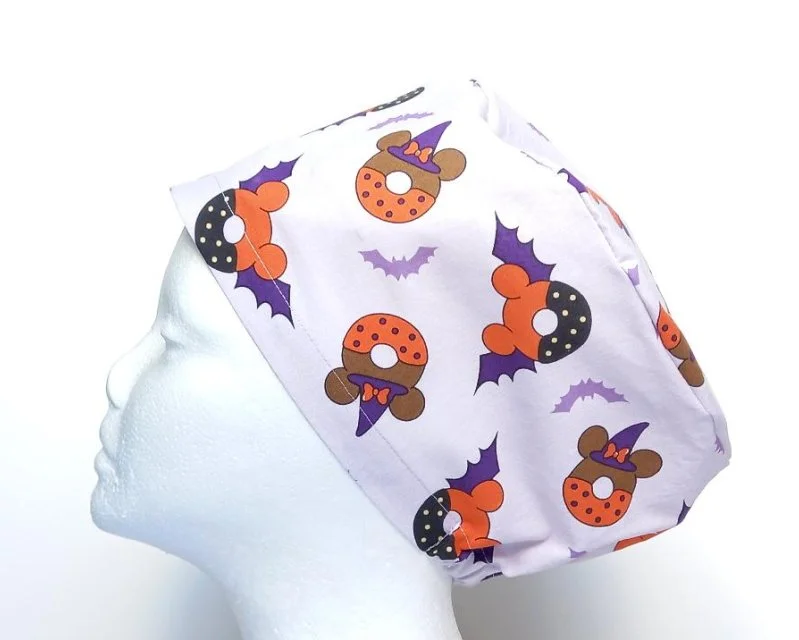 Mickey, Minnie Halloween Treats Lilac Women's Basic Scrub Caps